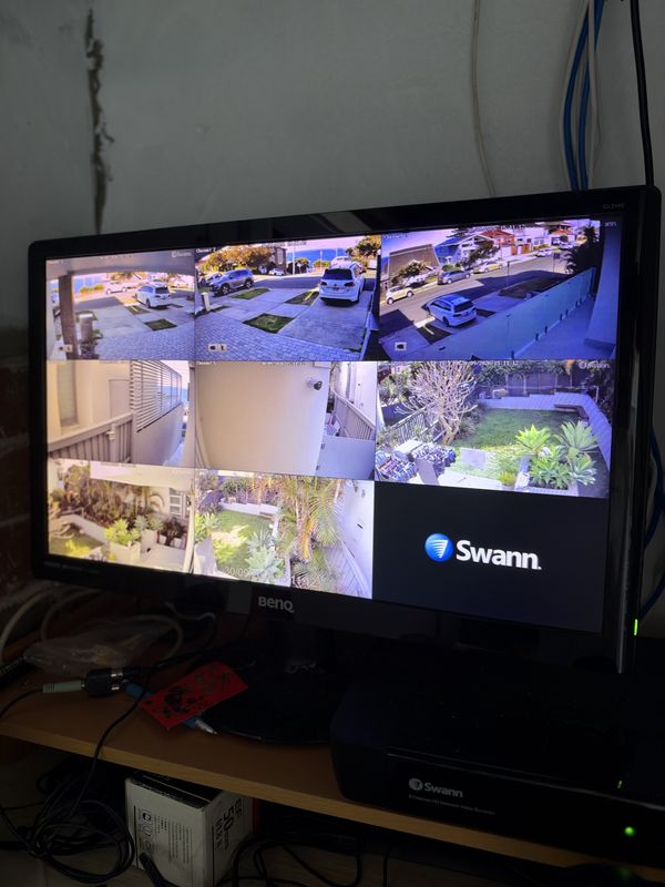 8-channel recorder showing all camera views live, South Coogee, NSW